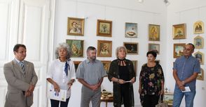 Румънски художници подредиха изложба за Независимостта на България