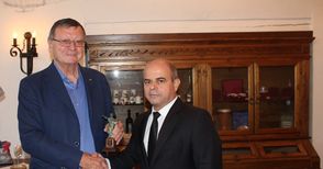 Президентът на волейбола в Европа гостува в Русе