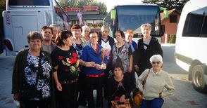 Певиците от „Хърцойски звън“ донесоха награди от Сърбия