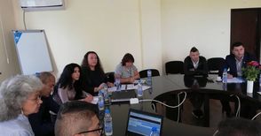 Ценово купува специализирано оборудване за снегопочистване