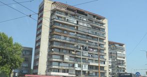 Болна жена скочи от 12 етаж на блок „Русия“