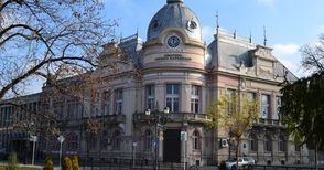 За първи път изпит на студенти  се провежда в библиотеката