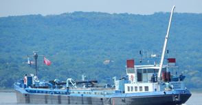 Дунавската агенция купува драга и кораб за удълбочаване на плавателния път