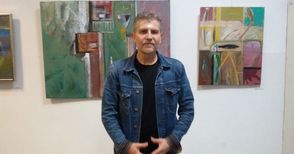 С цветни абстракции Живко Лазаров се сбогува със „своите петдесет“