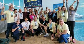 Плувните ветерани на „Ирис“ с 48 медала от турнир в Румъния