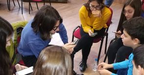 Ученици от Английската и Дойче шуле учат как да пишат за социални медии 