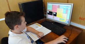 20 000 ученици в областта влязоха във виртуални учебни часове