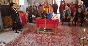 Молебен за здраве отслужиха за Димитровден в Новград