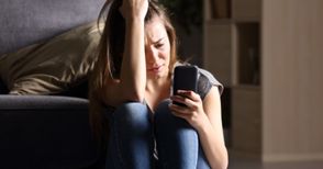 Психолози помагат по телефона на изпаднали в Ковид депресия