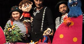 „Боби и шайка микроби“ дават старт на коледната програма на Кукления театър