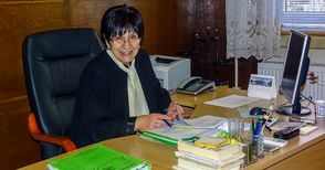 Окръжният съд изпрати със златен почетен знак съдия Наталия Георгиева