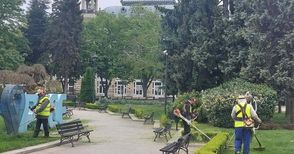 Косенето на зелените площи в Русе започва от парковете и булевардите