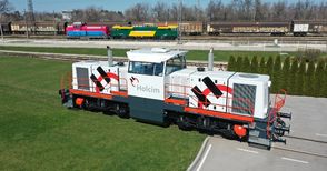 „Експрес сервиз“ представи нов високотехнологичен локомотив