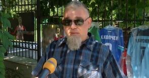 Колекцията футболни фланелки на покойния Калоян Копчев се продава благотворително