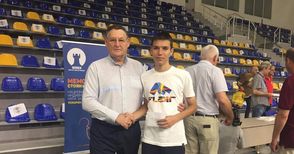 15-годишният Станислав Ботев се класира първи в международен турнир по шахмат