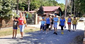Децата от „Милосърдие“ играха  на воля в балканското село Дрента