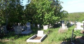 Разширяват гробищните паркове догодина