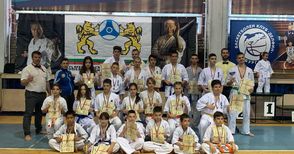 Куп бургаски медали за каратистите на „Ипон“