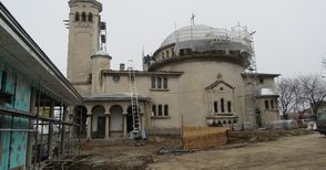 „Света Петка“ посреща Рождество с ремонтирани куполи и нов вход