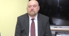 Анатоли Станев встъпва в длъжност без протест под прозорците му