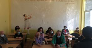 Учители и родители от ОУ „Иван Вазов“: Искаме децата ни да учат в свежи класни стаи