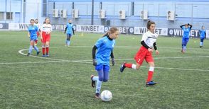 Дунавските футболни момичета записаха две убедителни победи