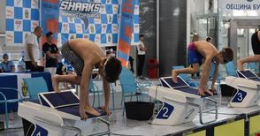 Плувците на „Локо“ триумфираха в турнира на „Акулите“