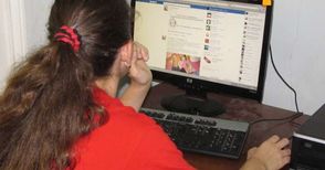 Момичета от 9 до 15 години са най-честите жертви в интернет