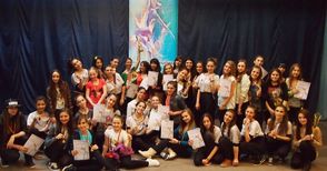 Две танцови формации с куп награди от румънски конкурс
