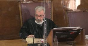 Съдия Петър Балков излиза в пенсия с награда от ВСС за безупречна служба