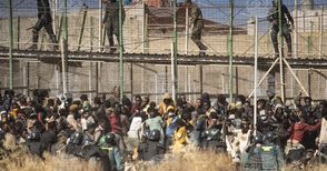 Жертвите на опита за масово навлизане на мигранти в испанската територия Мелиля станаха 23