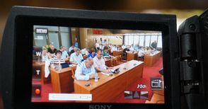 Общинският съвет излезе във ваканция след 7 заседания и 201 решения