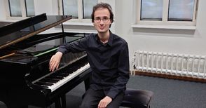 Пианист от Русе сред най-добрите млади музиканти в света в Бърнстейн оркестър