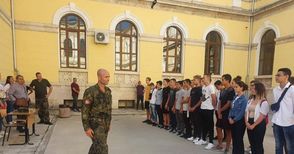Националната гвардия помогна за новия Младежки гвардейски отряд в Русе
