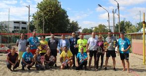 42 ракети събра шампионатът по плажен тенис в „Ялта“