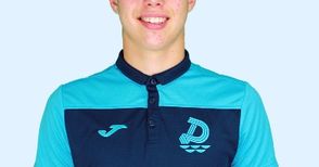16-годишният вратар Дани Николов подписа договор с „Дунав“
