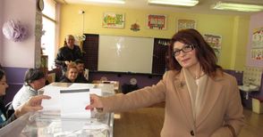Десислава Атанасова: Гласувах да спрат експериментите