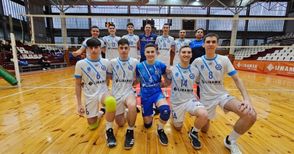 Младите волейболисти вървят напред с настроение след три чисти победи