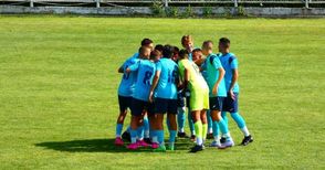 Юношите вкараха 18 гола в два мача на турнир в Албена