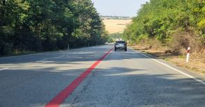 Започва слагането на колчета по червените линии на пътя Русе-Бяла