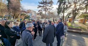 Мирен протест против изграждането на фотоволтаици върху земеделски земи се състоя в Кюстендил