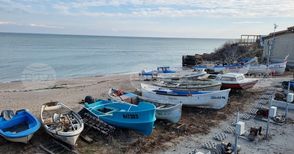 Министерският съвет със свое решение да определи достъпни морски плажове за хората с увреждания, реши парламентът