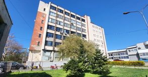 Обявиха поръчка за обновяване на сградата  на „Местни данъци и такси“ на „Котовск“