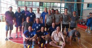 Украинци и дунавки шампиони на волейтурнир за ветерани
