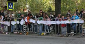 Ученици от Европейското почетоха жертвите на автомобилни катастрофи