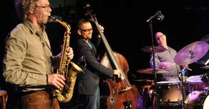 Германско трио свири джаз  по покана на „Елиас Канети“