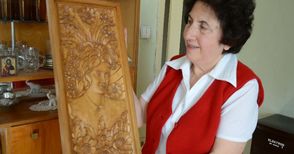 Изкусна дърворезба пази спомена за създателя на завод „Найден Киров“