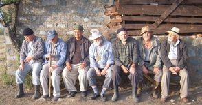 Филмът „Корави старчета“ бавно се придвижва към своята публика