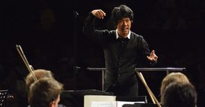 25-годишен японец дирижира началото на гала концерта на академия „Алегра“