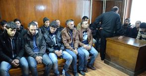 21 сирийци чуха накуп присъдите си в препълнена съдебна зала
